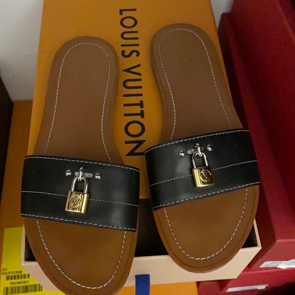 Louis Vuitton Lock it sandal